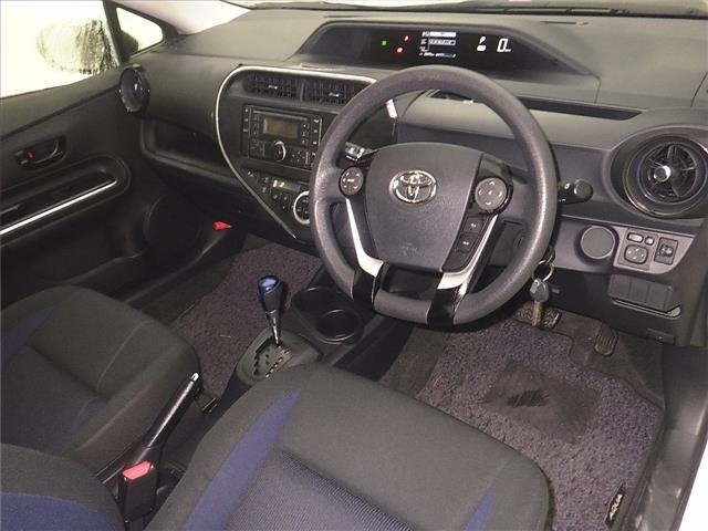TOYOTA AQUA 2020