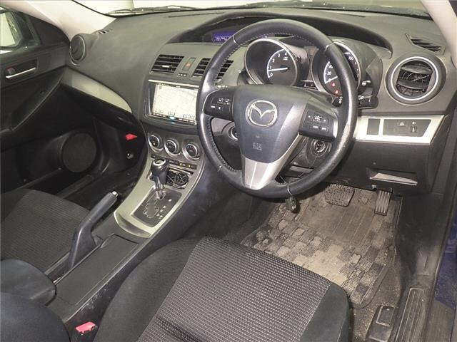 MAZDA AXELA 2012