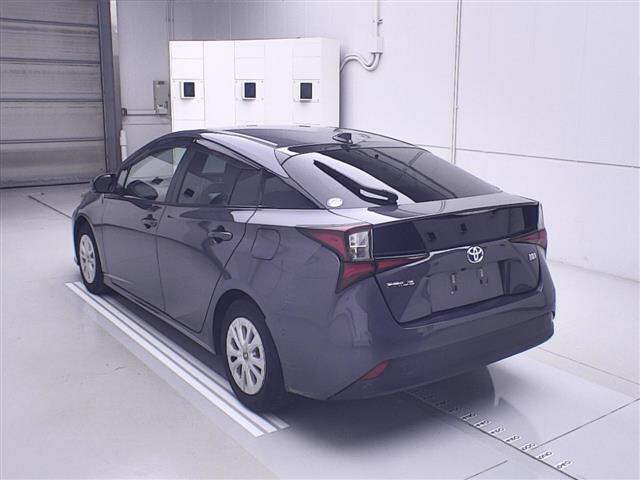 TOYOTA PRIUS 2022