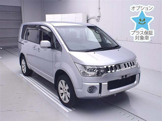 MITSUBISHI DELICA D5 2014
