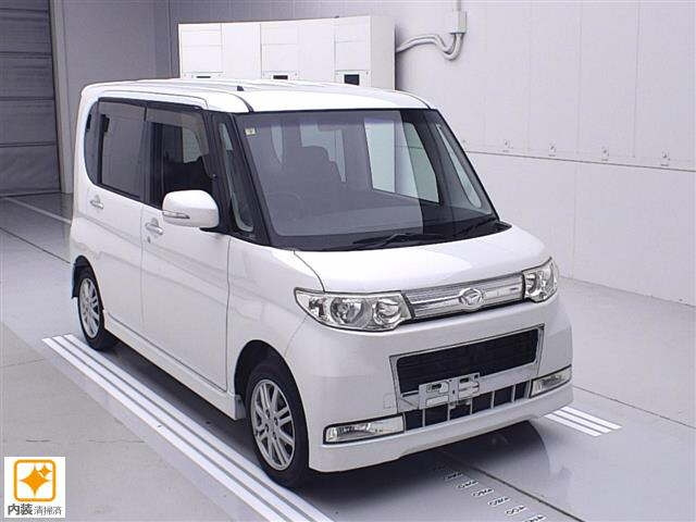 DAIHATSU TANTO 2010