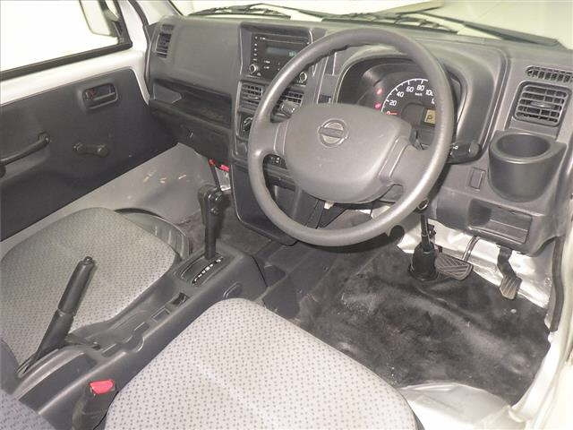 NISSAN CLIPPER TRUCK 2023