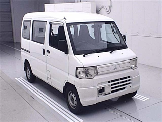 MITSUBISHI MINICAB VAN 2013