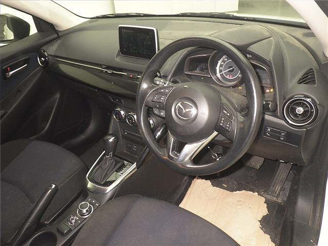 MAZDA DEMIO 2016