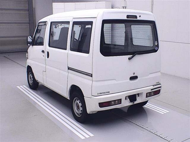 MITSUBISHI MINICAB VAN 2013