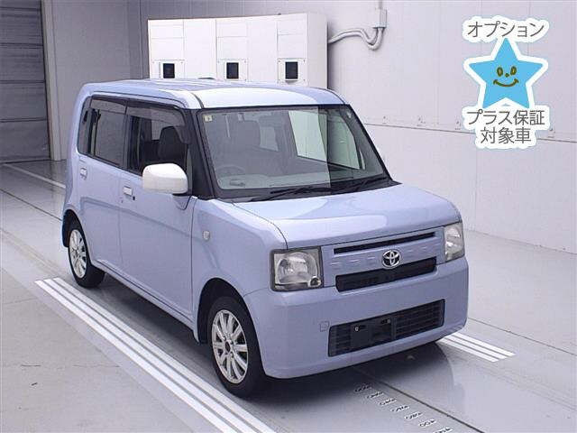 TOYOTA PIXIS SPACE 2016