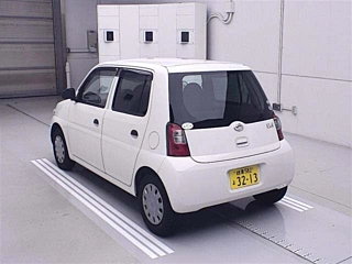 DAIHATSU ESSE 2011