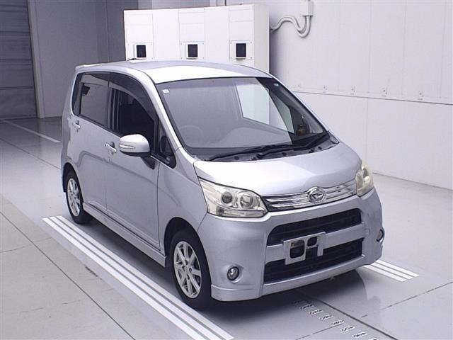 DAIHATSU MOVE 2011