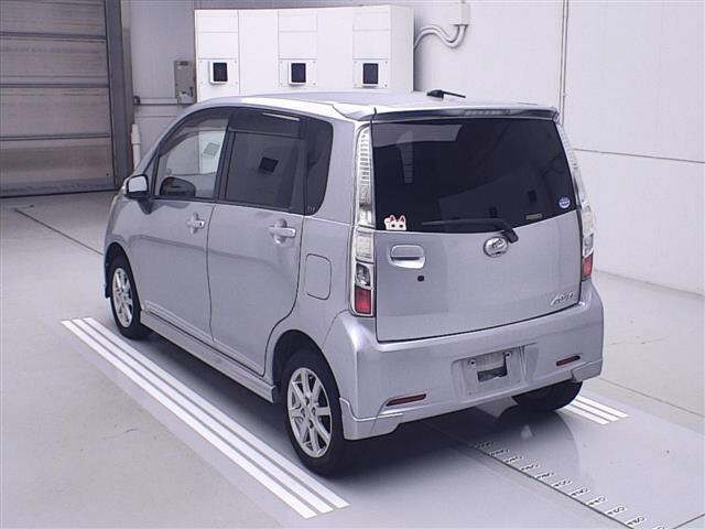 DAIHATSU MOVE 2011