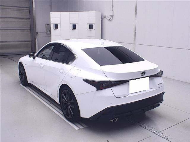 LEXUS IS 2024