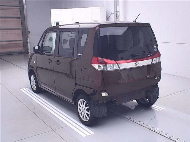 SUZUKI SOLIO 2013