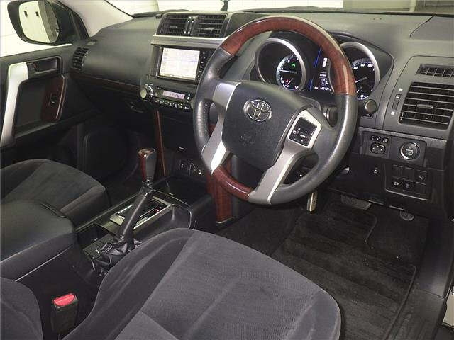 TOYOTA LAND CRUISER PRADO 2017