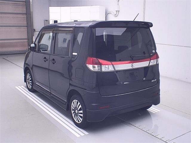 SUZUKI SOLIO 2011