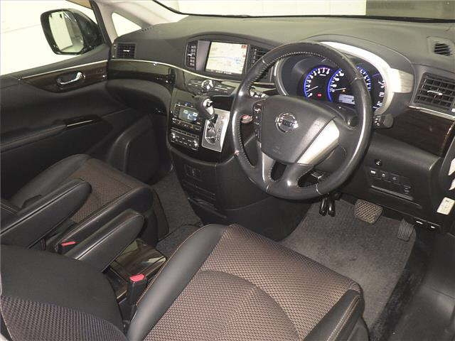 NISSAN ELGRAND 2011