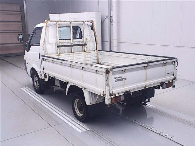 NISSAN VANETTE TRUCK 2015