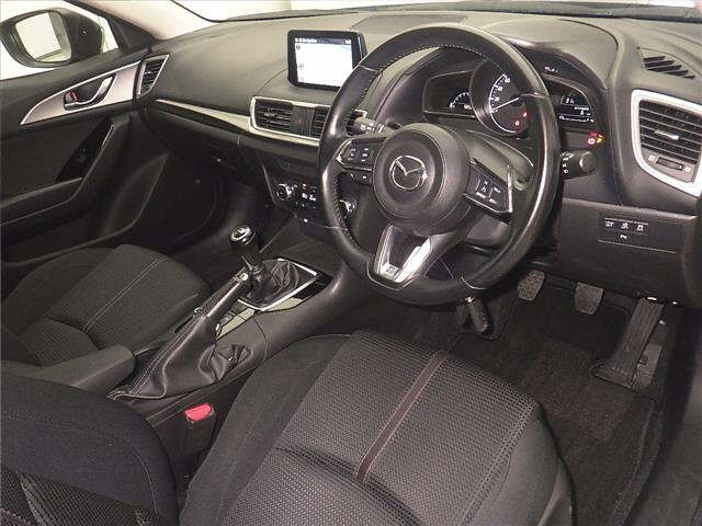 MAZDA AXELA 2019