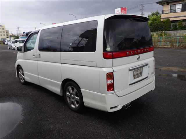 NISSAN ELGRAND 2009