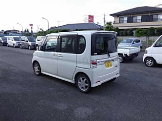 DAIHATSU TANTO 2009