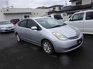 TOYOTA PRIUS 2011