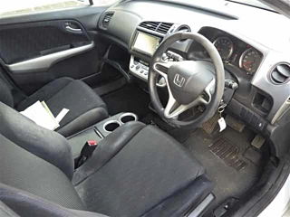 HONDA STREAM 2012