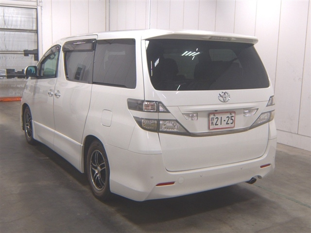 TOYOTA VELLFIRE 2009