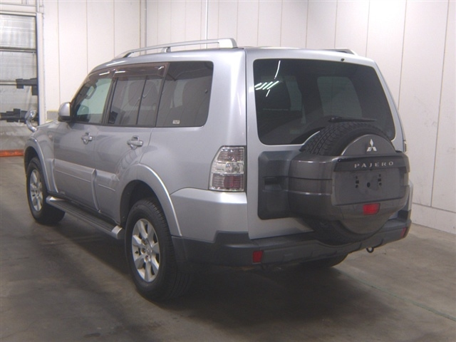 MITSUBISHI PAJERO 2008