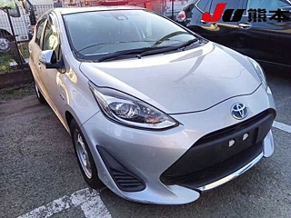 TOYOTA AQUA 2020