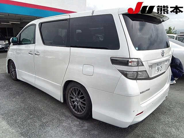 TOYOTA VELLFIRE 2009