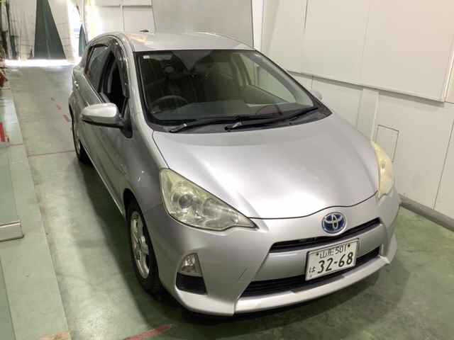 TOYOTA AQUA 2012
