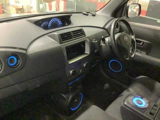 TOYOTA BB 2009