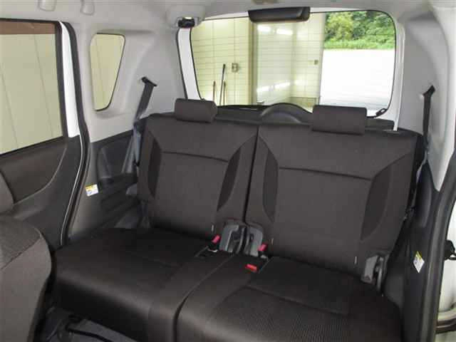 MITSUBISHI DELICA D2 2012