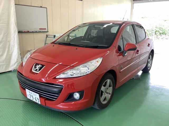 PEUGEOT 207 2011