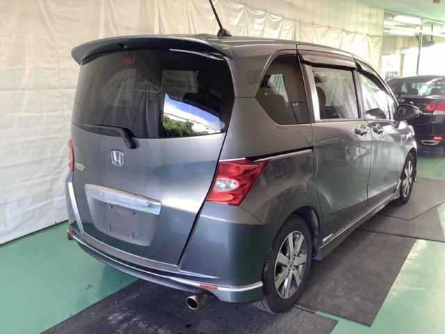 HONDA FREED 2008