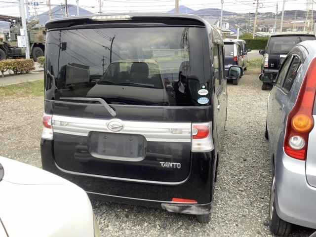 DAIHATSU TANTO 2011