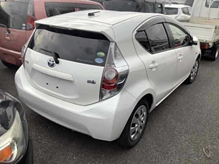TOYOTA AQUA 2012