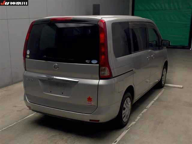 NISSAN SERENA 2010