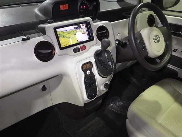 TOYOTA PORTE 2014