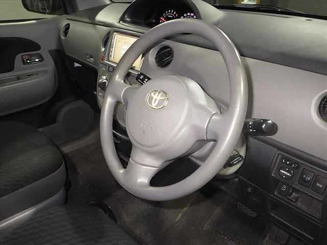 TOYOTA SIENTA 2008