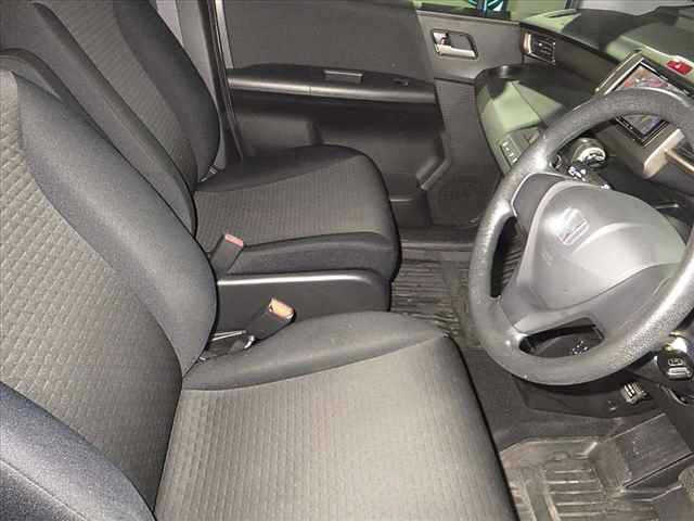 HONDA FREED 2012