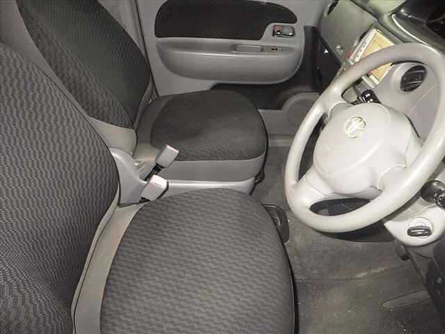 TOYOTA SIENTA 2008