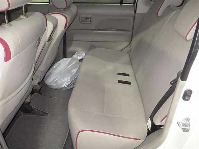 TOYOTA PIXIS SPACE 2012