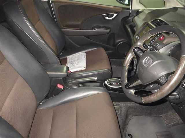 HONDA FIT SHUTTLE 2011