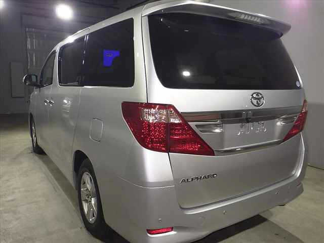 TOYOTA ALPHARD 2015