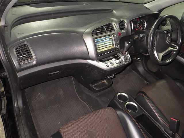 HONDA STREAM 2010