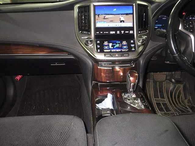 TOYOTA CROWN 2015