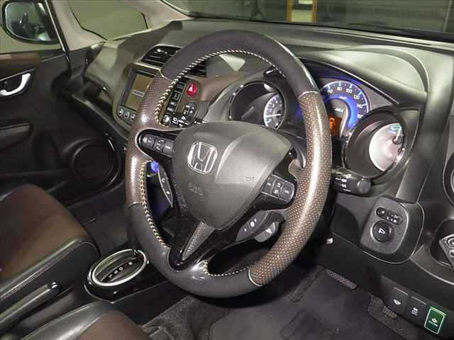 HONDA FIT SHUTTLE 2011