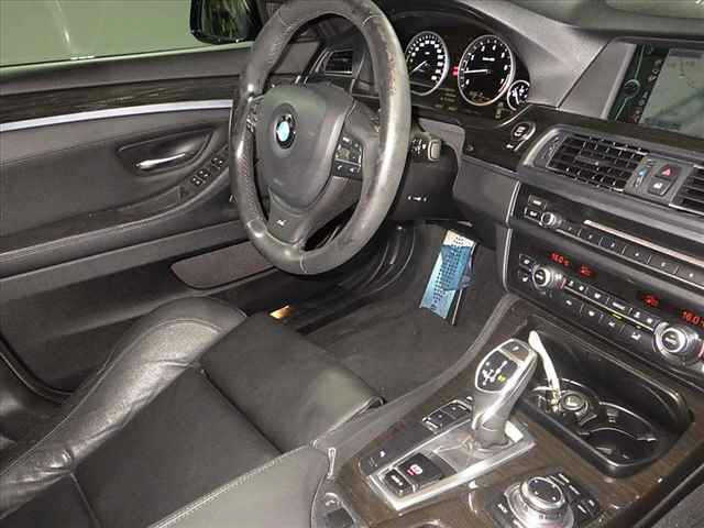 BMW 5 SERIES 2012