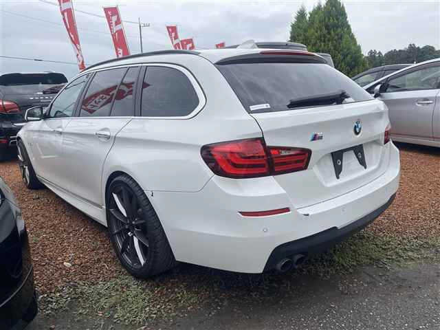 BMW 5 SERIES 2012