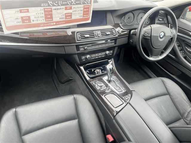 BMW 5 SERIES 2012