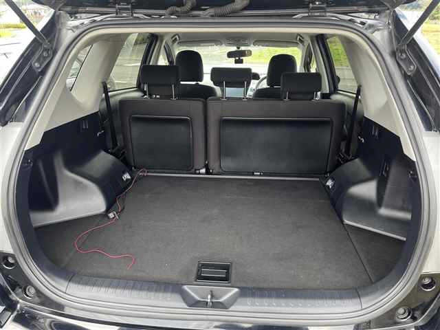 TOYOTA PRIUS ALPHA 2016